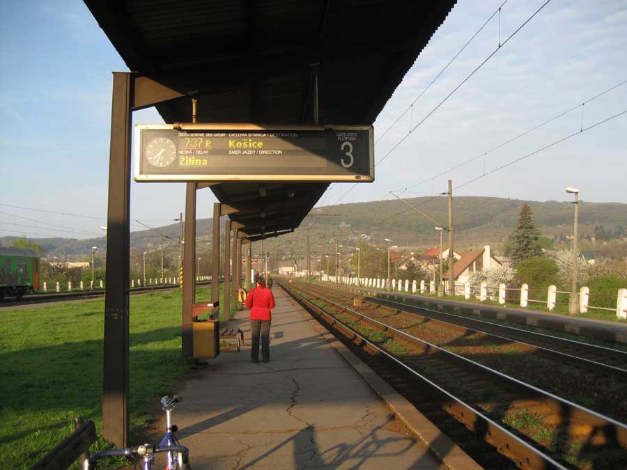 Čakanie na vlak v BA